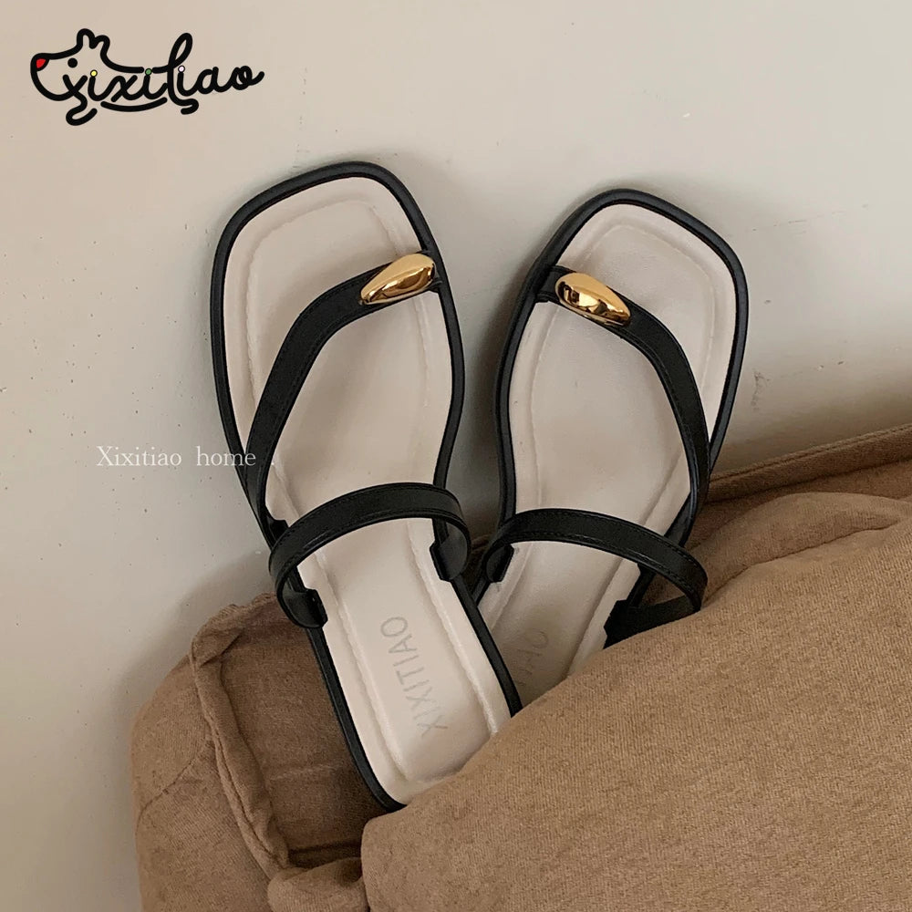 XIXITIAO Women Outdoor Soft-Soled Flip-Flops Versatile Solid Color Beach Sandals French Minimalist Style Flat Square Toe Sandals